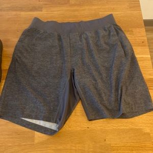 Mens Lululemon linerless the short 9 inch inseam